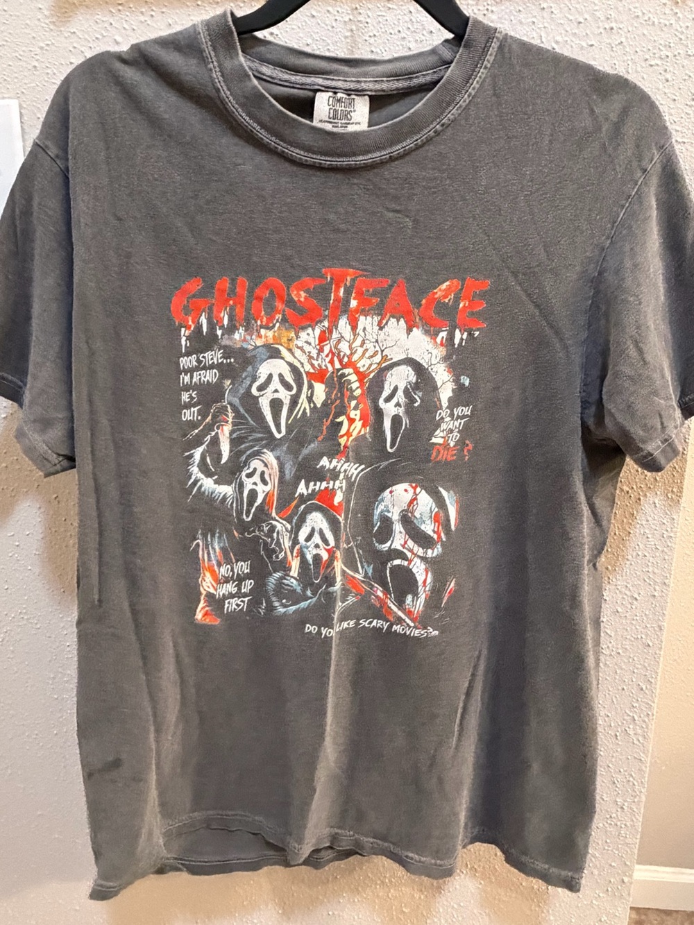 Comfort Colors Ghostface Graphic T‑Shirt in Charcoal with Red and White Print